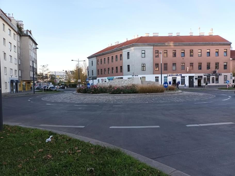 Modernes Apartment In Wien Viena Exterior foto